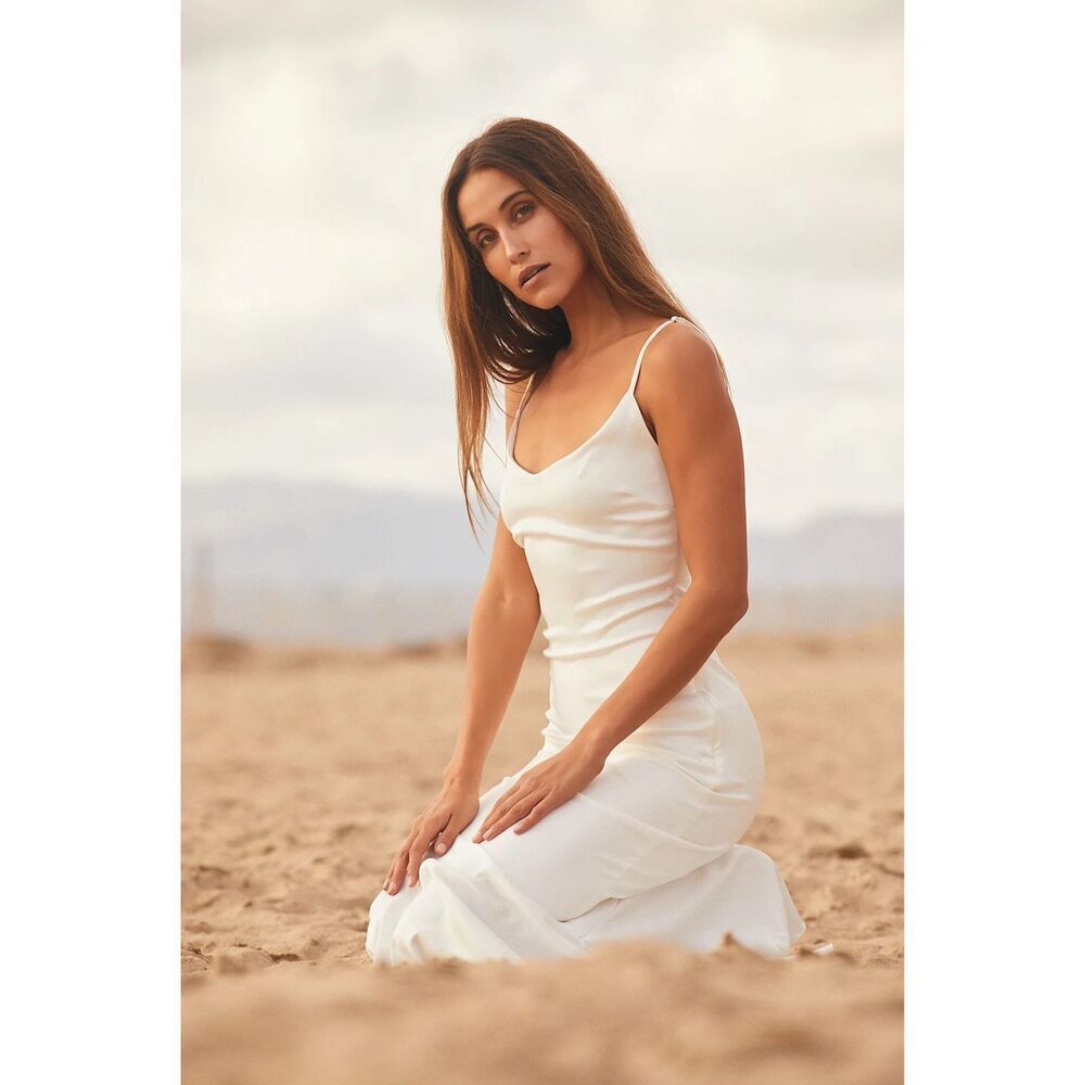 Lulus Strictly Romance White Satin Asymmetrical Tiered Midi Dress Size M NWT - Picture 4 of 8